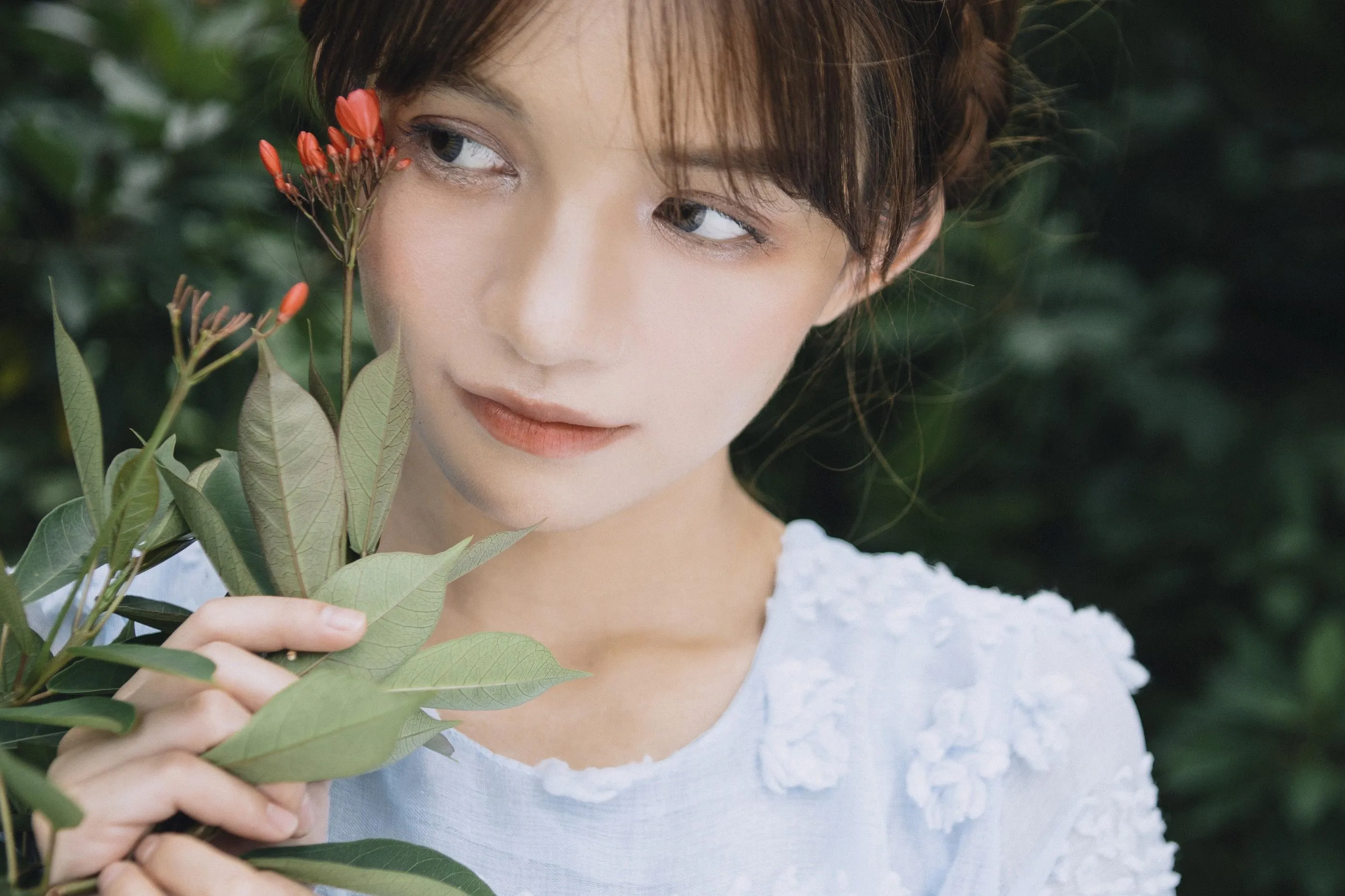 [YITUYU艺图语]2021.08.20 花都开好了 于斯 [28P]插图5